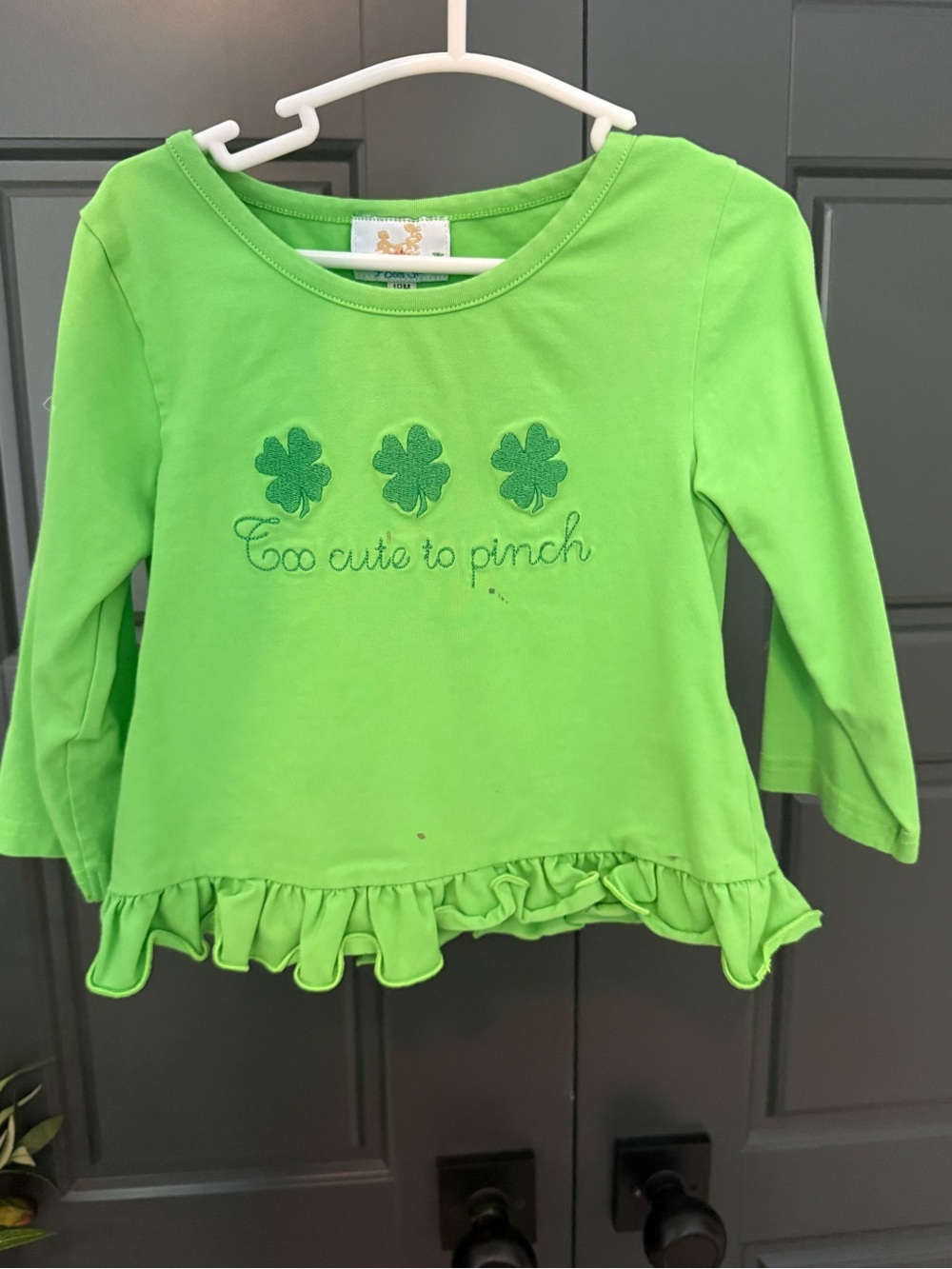 BBS Girls Green Long-Sleeve Ruffle Hem Top with Shamrock Embroidery - 18M -